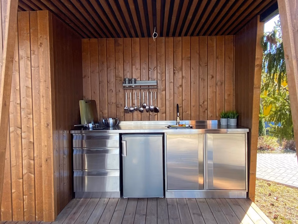 Salme Shed and Compact5